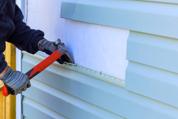 Reliable Emergency Siding Repair contractor in Freeport, NY by Squared Siding